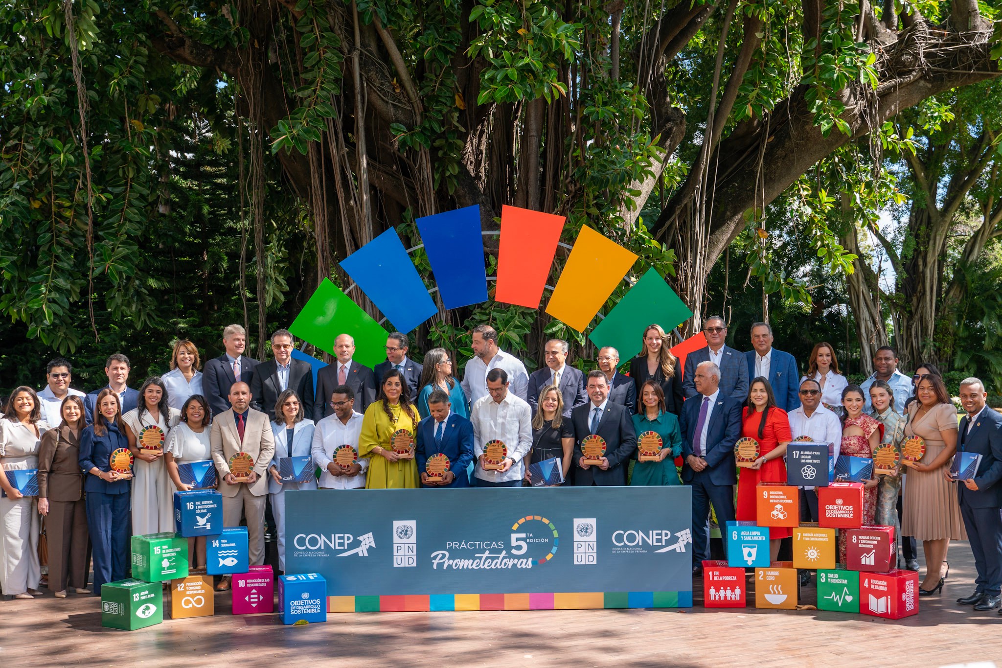 Barrick Pueblo Viejo impulsa modelo de economía circular liderado por mujeres en Hatillo