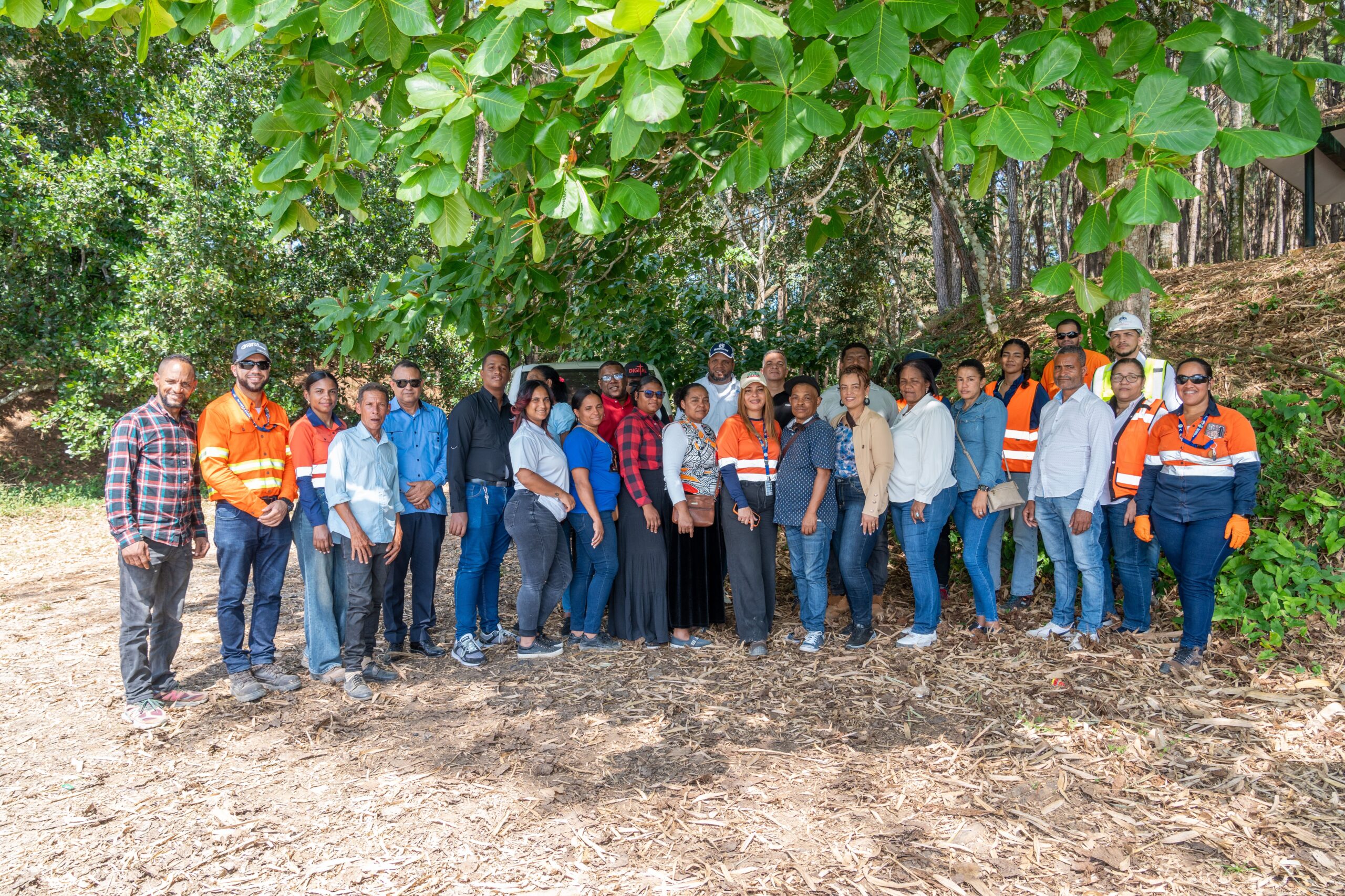 Barrick Pueblo Viejo realiza su jornada 57 de Monitoreo Ambiental Participativo con amplia representación comunitaria