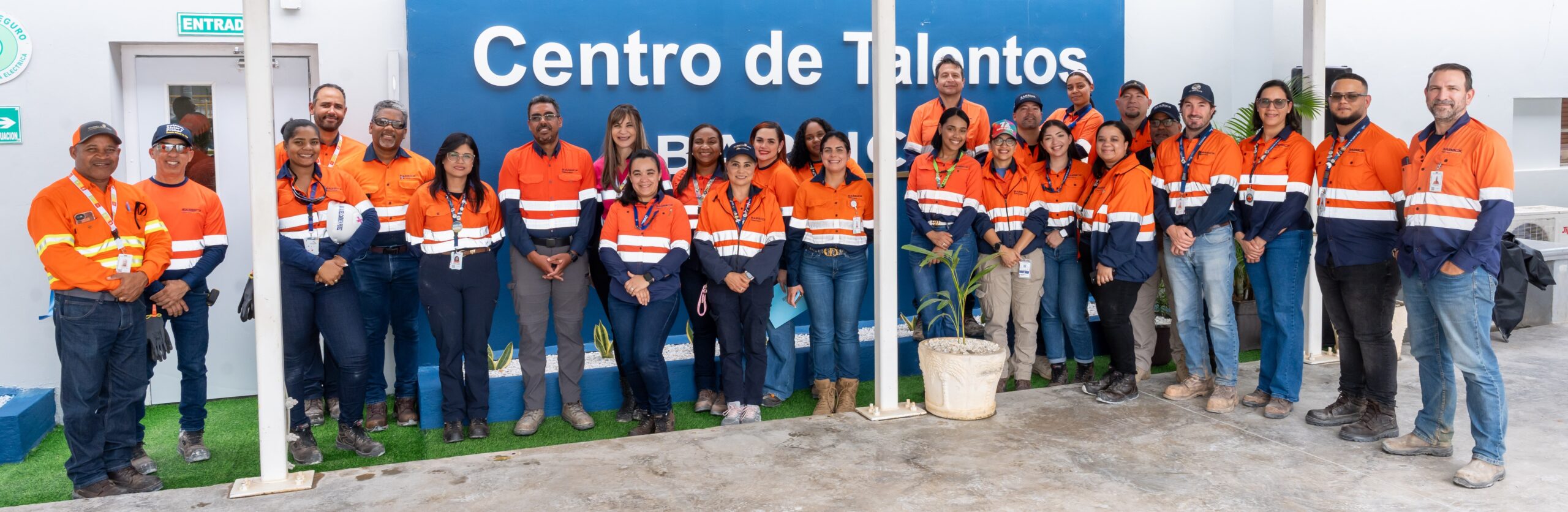 Barrick Pueblo Viejo inaugura su nuevo Centro de Talentos para fortalecer la atracción y desarrollo de capital humano