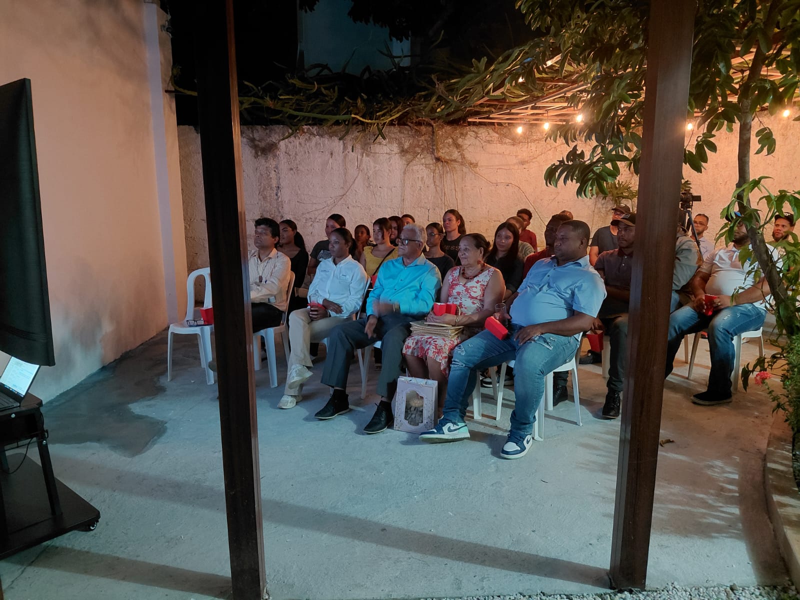 Barrick Pueblo Viejo inaugura Cine Fórum comunitario con documental sobre la provincia Sánchez Ramírez