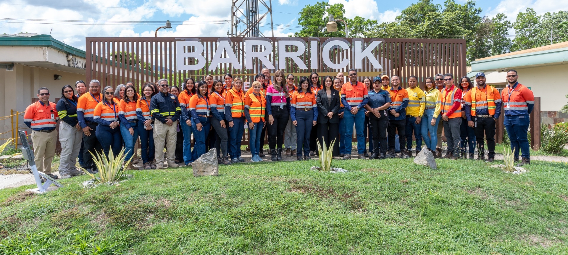 Barrick Pueblo Viejo implementa Punto VIDA para fortalecer la respuesta ante situaciones de violencia